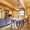 The Bow Roof Cabin - Meredith Lodging