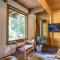 The Bow Roof Cabin - Meredith Lodging