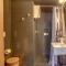 The Bow Roof Cabin - Meredith Lodging