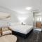 City Golf Club Motel