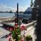 NEW - LITTLE IBIZA, on a lake near Amsterdam, with HOT TUB! - Vinkeveen