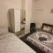2 bedroom house, Tunstall, Stoke-on-Trent.
