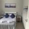 OysterCatcher Self-Catering Accommodation Strand - Кейптаун