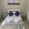 OysterCatcher Self-Catering Accommodation Strand - Кейптаун