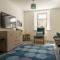 The Portpatrick Pad - A cosy 3 bed cottage, w. sea views & garden office