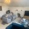 Top Floor. Top Notch. Tranquil Treat. Stone's throw from Thames. - ميدينهيد