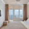 Direct sea view