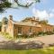 Luxury Scottish Manor house + jacuzzi + bbq cabin + helipad - Maybole