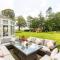 Luxury Scottish Manor house + jacuzzi + bbq cabin + helipad - Maybole