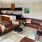 INDICA HEMP HOUSE - Multi Award Winning-Luxury-Eco designed house-lake views-hot tub-Cinema
