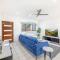 Zen by the Coast: 2-BR Cozy Retreat Near Uni/Shops - 卡苏阿利纳