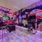 Flamingo Paradise Resort- Htd Pool, 5 Bedrooms, Game Room, Baby Items , BBQ