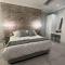 Two on Milner - ARUM COTTAGE - Stylish open-plan Guesthouse in Rondebosch - Кейптаун