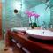 Elotis Suites
