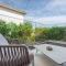 Appartement 1st floor of the villa 200M from the beach