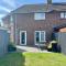 Brett Stays - Fast WiFi - Modern Amenities - IPTV - Alexa - Sleeps 8 - Avonmouth