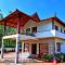 Hulihara Homestay - Full Villa, Coffee Estate & Balcony View - Sakleshpur