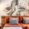 BaseCamp Hotel