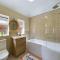 Stones Throw - stunning house, mins from beach and dogs welcome