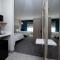 Holiday Inn Express & Suites Tampa Stadium - Airport Area by IHG