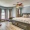 4 Mi to Bourbon St Spacious Retreat with Wet Bar!