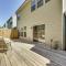 Charlotte Townhome with Deck 18 Mi to Downtown!