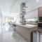 Modern 4-Bedroom Townhouse with Pool! Modern 4-Bedroom Townhouse with Pool!