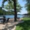 #07 - Lakeview One Bedroom Cottage-Pet Friendly