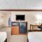 Best Western Movie Manor