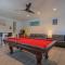 Blue Oasis minutes from the beach with Gameroom! - Corpus Christi