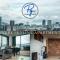 Penthouse - Amazing City Skyline Views - Free Parking - Balcony - Utilita Arena - New St Station - Bullring Shopping