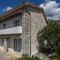 2 Bedroom Gorgeous Home In Karlobag
