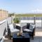 Stylish studio beach retreat in Westward Ho