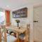 2 Bed stylish village retreat in Braunton