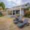 Villa & Bungalow Coco des sables les pieds dans leau