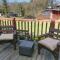 Pass the Keys Comfortable 2 Bed Riverside Chalet near Snowdonia - 卡纳芬