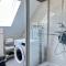 1 Zimmer Wohnung DG mit Klimaanlage und kleinen Balkon