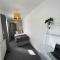 Silver Stag Properties, Ensuite Bedrooms w Kitchen - Swadlincote