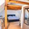1 Zimmer Wohnung DG mit Klimaanlage und kleinen Balkon
