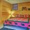 Private Cartecay River Home with Hot Tub and Game Room - Эллиджей