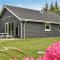 Beautiful Home In Vemb With Wifi