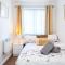 Executive 2 Bed Apartment with Free Parking by Amazing Spaces Relocations Ltd