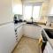 Escape to Tranquil 1 bed, Poole - Canford Magna