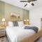 Panoramic Lake Views, Free Silver Dollar City Tickets, Stunning Decor