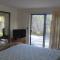 Exceptional New Seabury Mews Property - Машпи