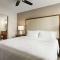 Homewood Suites by Hilton Kansas City Airport - Kansas City