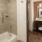 DoubleTree by Hilton Portland Tigard