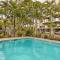 Downtown Kailua-Kona Condo with Pool and Views - كيلوا كونا