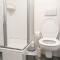 Chic 1BR and 1LR with Kingbed, 9 min to City Center via Metro - 维也纳