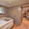 1 Mi to Raystown Lake Wyatt Earp Cabin with Deck!